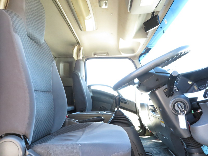 いすゞ フォワード ウイング車 中型 PKG-FRR90S2 年式 H22[写真41]