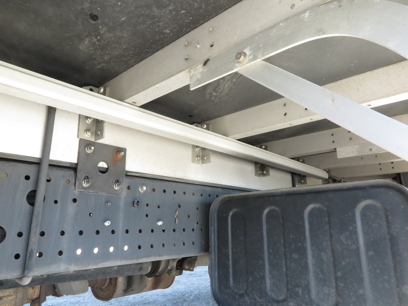 いすゞ フォワード ウイング車 中型 PKG-FRR90S2 年式 H22[写真49]