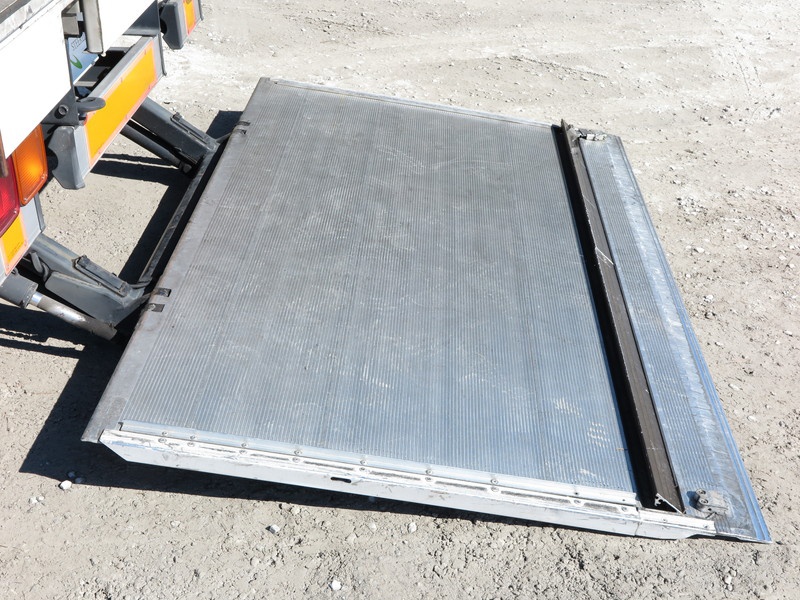 いすゞ フォワード ウイング車 中型 PA-FRD34L4 年式 H18[写真26]