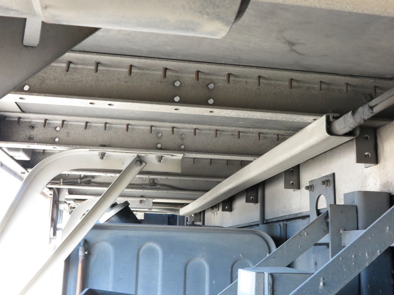 いすゞ フォワード ウイング車 中型 PA-FRD34L4 年式 H18[写真47]