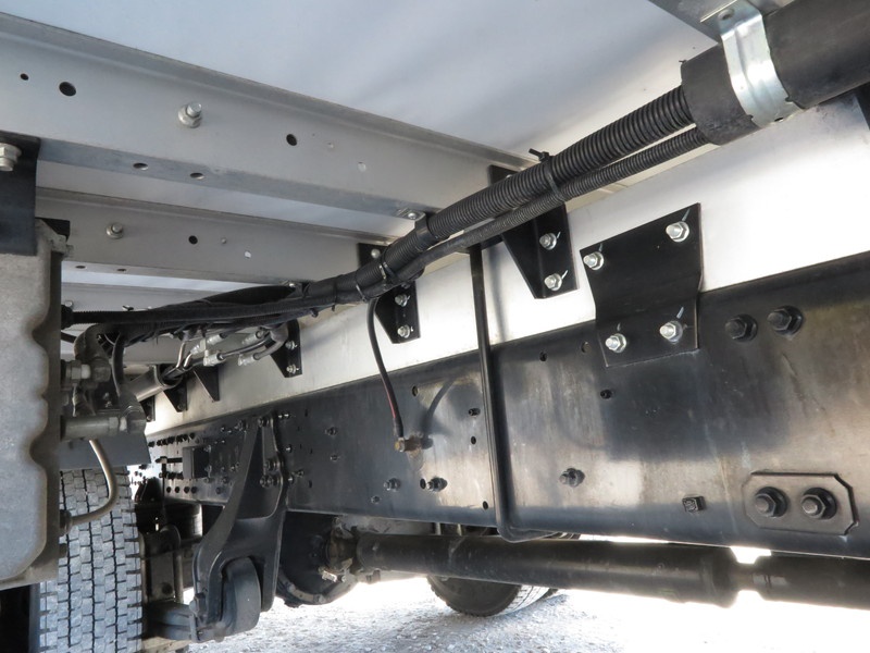 三菱ふそう ファイター ウイング車 中型 TKG-FK64F 年式 H28[写真48]