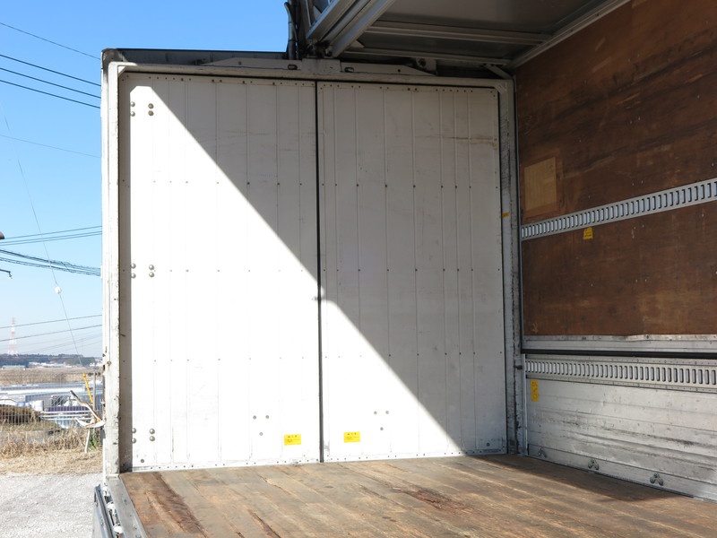 三菱ふそう ファイター ウイング車 中型 PA-FK61F 年式 H18[写真13]