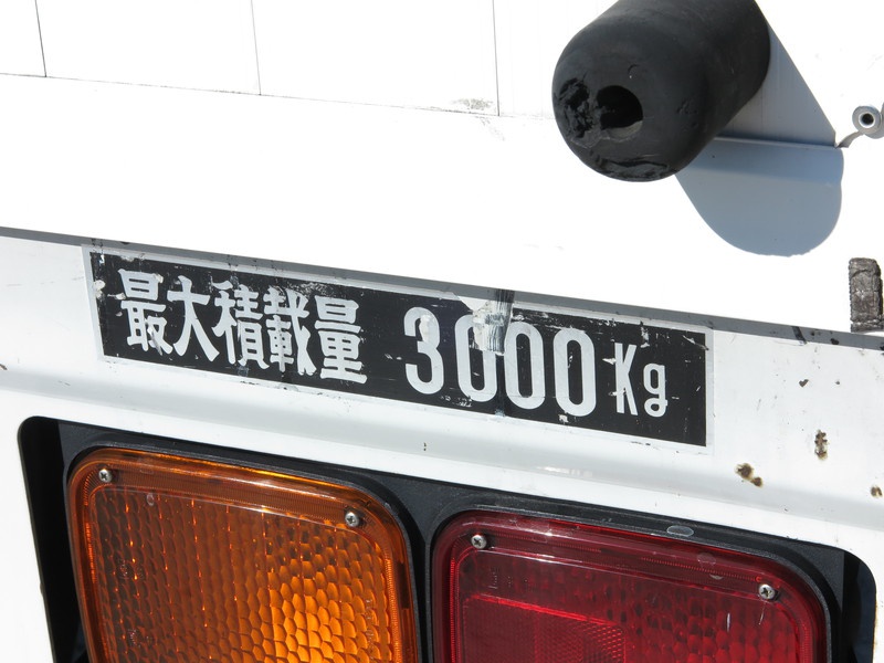 三菱ふそう ファイター ウイング車 中型 PA-FK61F 年式 H18[写真33]