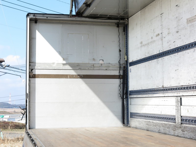 日野 グランドプロフィア ウイング車 大型 KS-FW1EXWG 年式 H16[写真13]