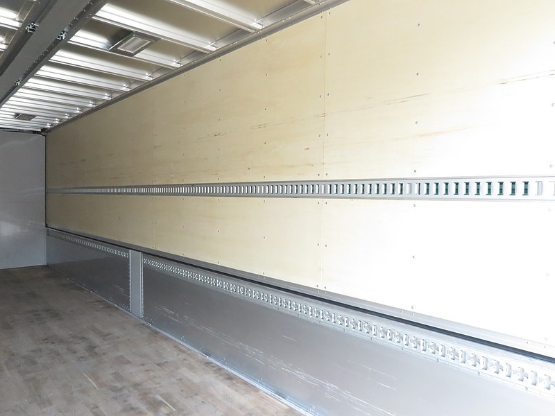 いすゞ ギガ ウイング車 大型 QKG-CYJ77B 年式 H28[写真31]