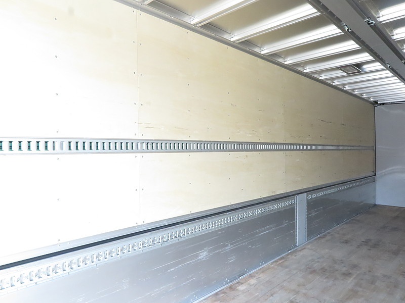 いすゞ ギガ ウイング車 大型 QKG-CYJ77B 年式 H28[写真32]