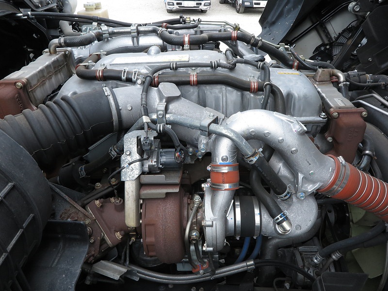 いすゞ ギガ ウイング車 大型 QKG-CYJ77B 年式 H28[写真55]