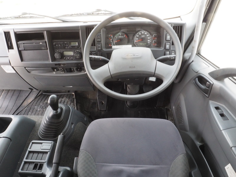 いすゞ フォワード ウイング車 中型 TKG-FRR90T2 年式 H27[写真36]