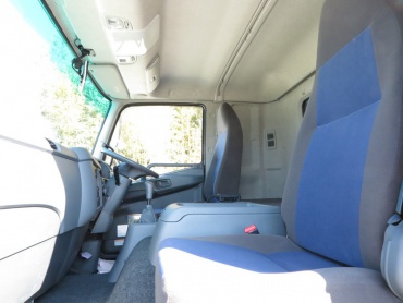 三菱ふそう ファイター ウイング車 中型 TKG-FK64F 年式 H28 [写真40]