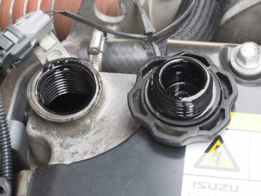 いすゞ フォワード ウイング車 中型 TKG-FRR90T2 年式 H27 [写真52]