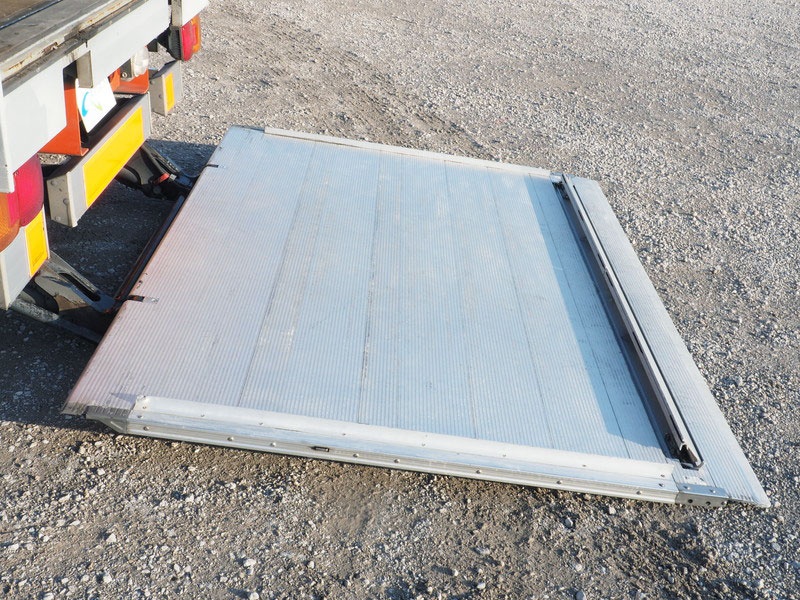 日野 レンジャープロ ウイング車 中型 BDG-FD7JLWG 年式 H19[写真27]