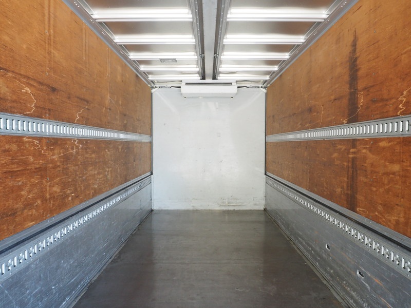 いすゞ フォワード 冷凍ウイング 中型 PKG-FRR90S2 年式 H21[写真28]