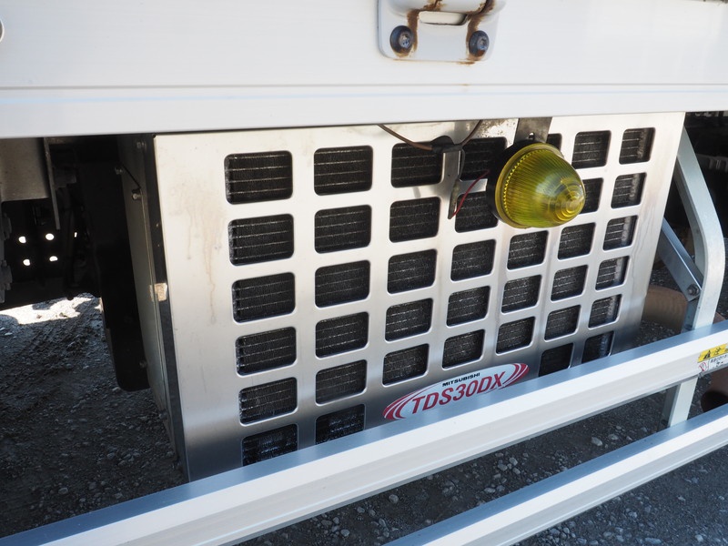 いすゞ フォワード 冷凍ウイング 中型 PKG-FRR90S2 年式 H21[写真49]