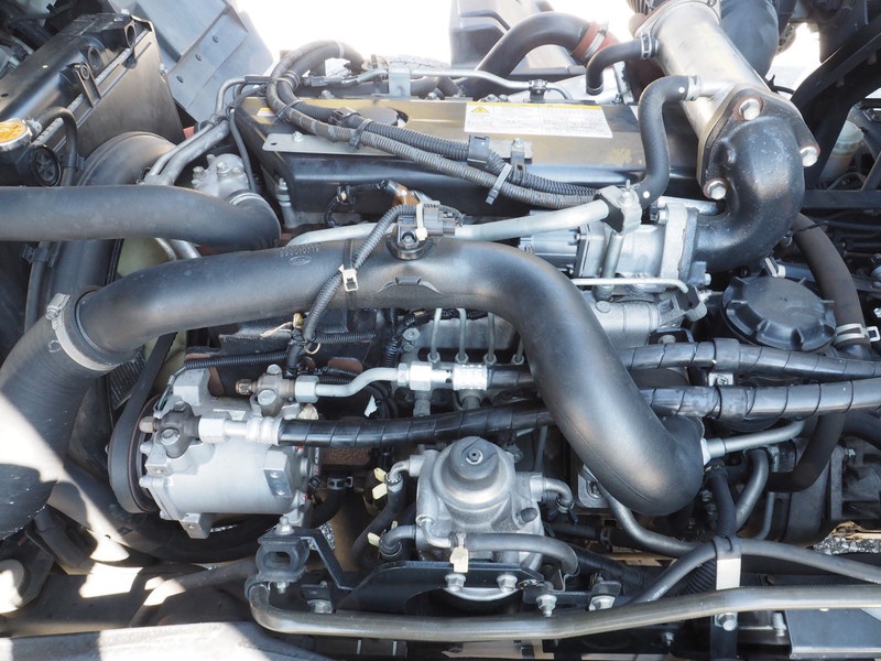 いすゞ フォワード 冷凍ウイング 中型 PKG-FRR90S2 年式 H21[写真56]