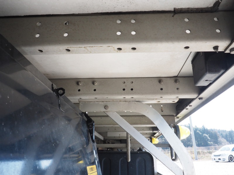 いすゞ フォワード 冷凍ウイング 中型 PKG-FRR90S2 年式 H21[写真54]