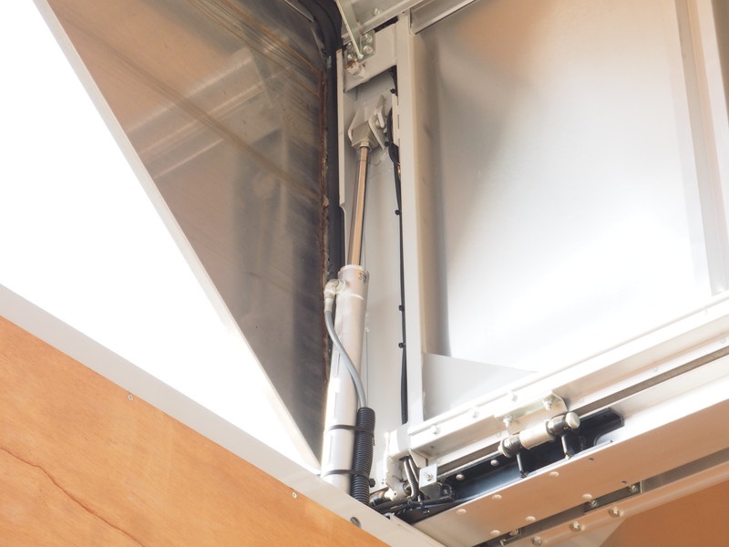 日野 レンジャー ウイング車 中型 BDG-FD8JLWG 年式 H23[写真24]