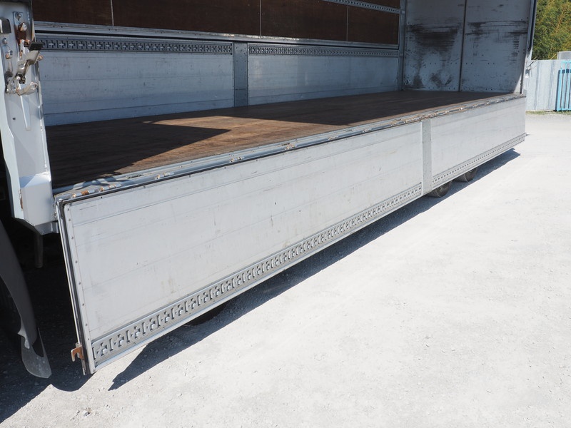 日野 グランドプロフィア ウイング車 大型 ADG-FW1EXYG 年式 H18[写真23]