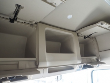 日野 プロフィア ウイング車 大型 2RG-FW1AHG 年式 H29 [写真17]