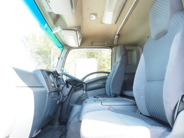 いすゞ フォワード 冷凍ウイング 中型 PKG-FRR90S2 年式 H21 [写真44]