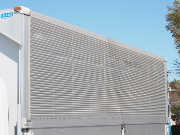 いすゞ フォワード 冷凍ウイング 中型 PKG-FRR90S2 年式 H21 [写真18]