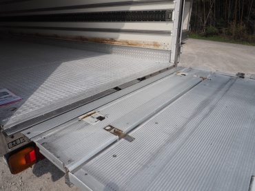 日野 レンジャー 冷凍バン 中型 BKG-FD7JLYA 年式 H22 [写真17]