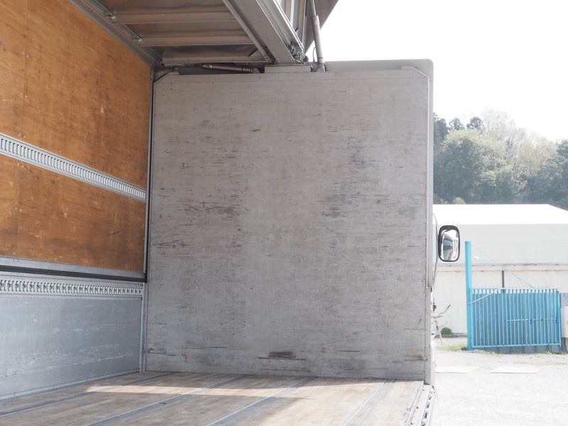 いすゞ ギガ ウイング車 大型 PKG-CYJ77W8 年式 H19[写真14]