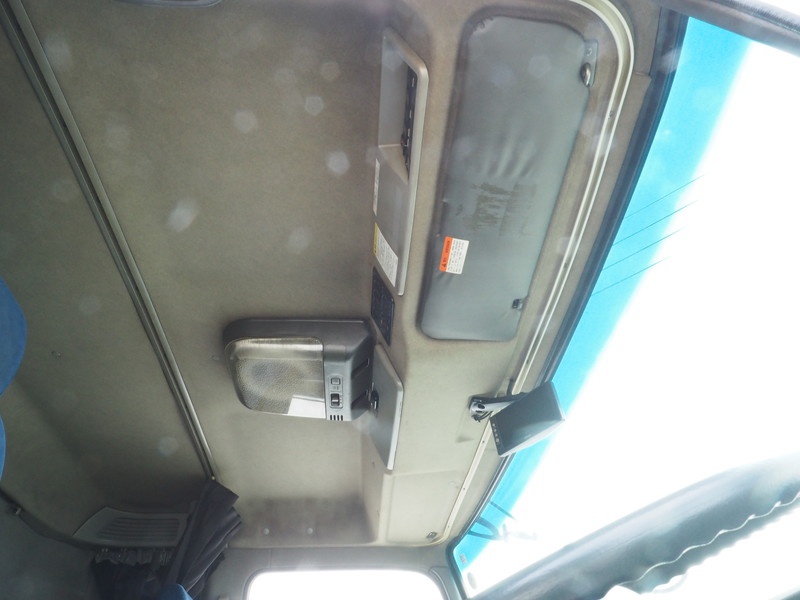 いすゞ ギガ ウイング車 大型 PKG-CYJ77W8 年式 H19[写真42]