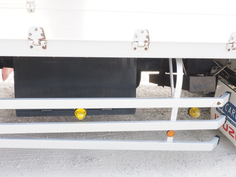 いすゞ ギガ ウイング車 大型 PKG-CYJ77W8 年式 H19[写真34]