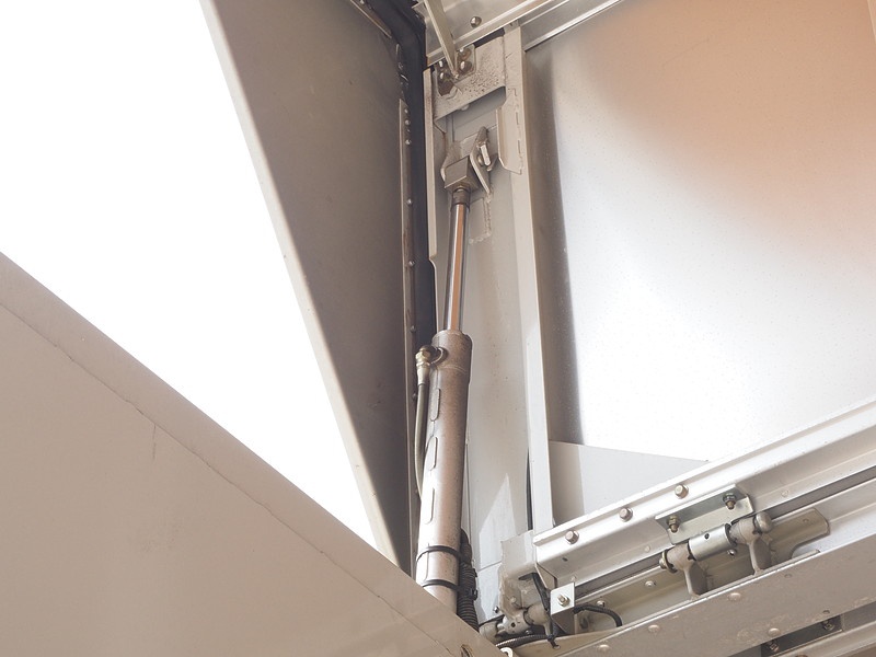 いすゞ フォワード ウイング車 中型 PKG-FRR90S2 年式 H19[写真19]