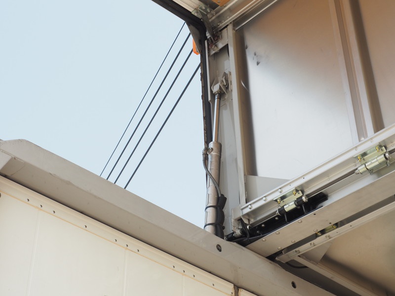 いすゞ フォワード ウイング車 中型 TKG-FRR90S2 年式 H25[写真17]