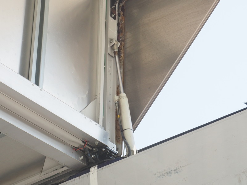 日野 グランドプロフィア ウイング車 大型 QKG-FW1EXBG 年式 H24[写真18]