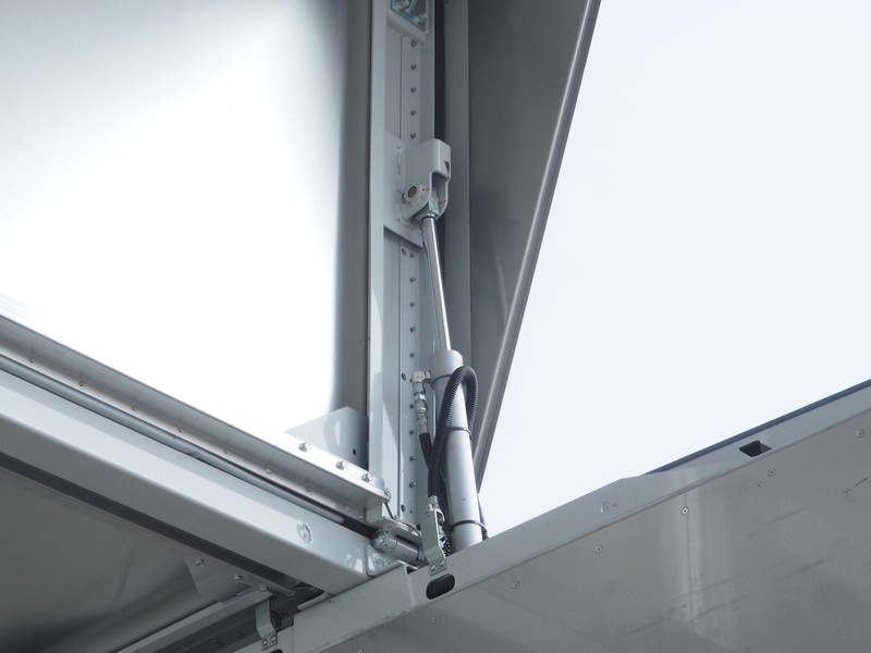 三菱ふそう ファイター ウイング車 中型 TKG-FK64F 年式 H28[写真18]