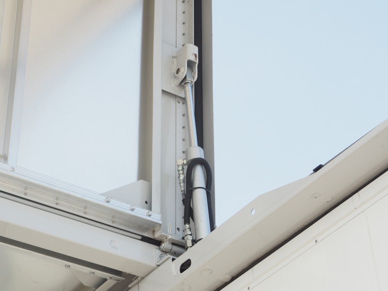 三菱ふそう ファイター ウイング車 中型 TKG-FK64F 年式 H28[写真25]