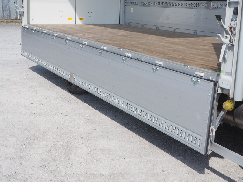 三菱ふそう ファイター ウイング車 中型 TKG-FK64F 年式 H28[写真12]