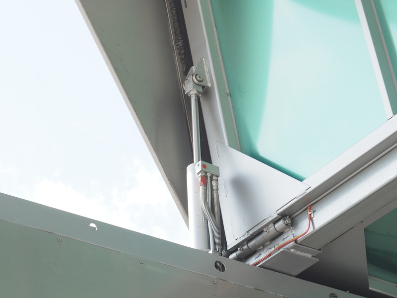 いすゞ フォワード ウイング車 中型 PDG-FRR34T2 年式 H23[写真24]