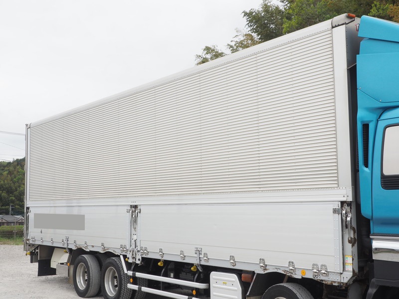 いすゞ ギガ ウイング車 大型 LKG-CYJ77A 年式 H23[写真09]