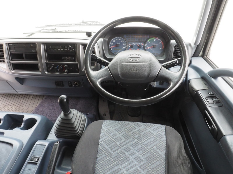 日野 レンジャー ウイング車 中型 PB-FC7JKFA 年式 H17[写真24]