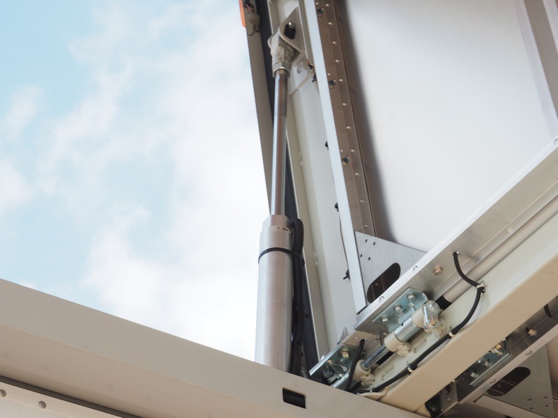 いすゞ フォワード ウイング車 中型 TKG-FRR90T2 年式 H27[写真17]