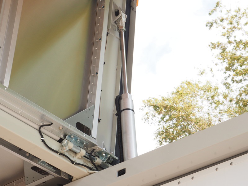 いすゞ フォワード ウイング車 中型 TKG-FRR90T2 年式 H27[写真18]