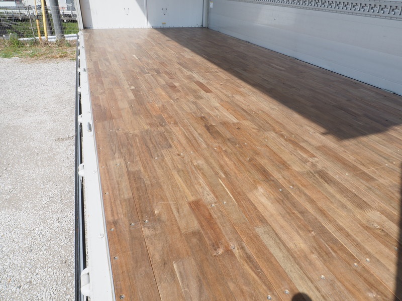 いすゞ フォワード ウイング車 中型 TKG-FRR90T2 年式 H27[写真16]