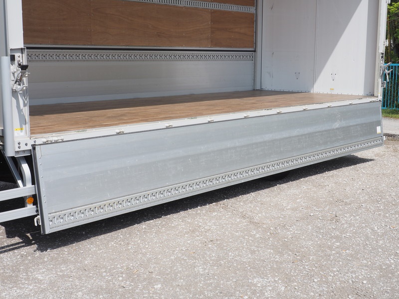 いすゞ フォワード ウイング車 中型 TKG-FRR90T2 年式 H27[写真23]