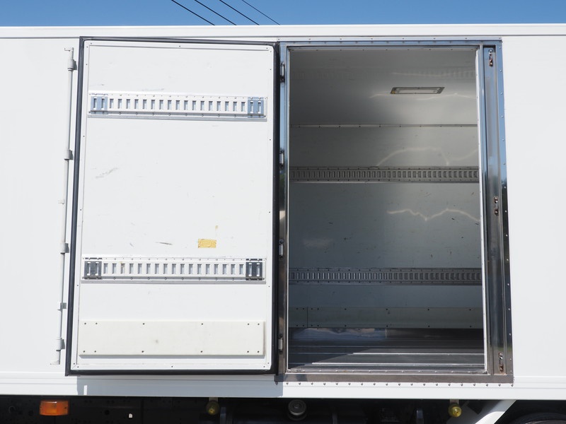 三菱ふそう ファイター 冷凍バン 中型 SKG-FK64F 年式 H23[写真13]