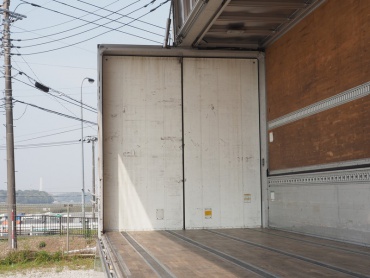 いすゞ ギガ ウイング車 大型 PKG-CYJ77W8 年式 H19 [写真13]