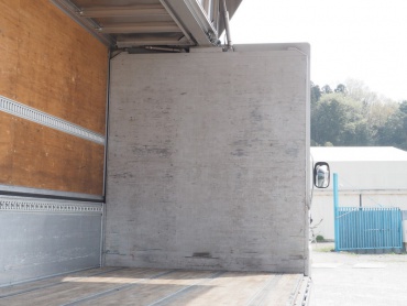 いすゞ ギガ ウイング車 大型 PKG-CYJ77W8 年式 H19 [写真14]