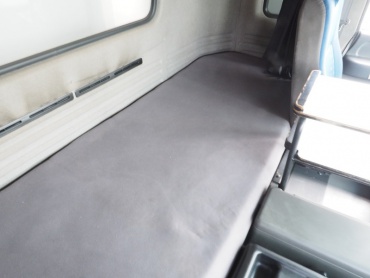 いすゞ ギガ ウイング車 大型 PKG-CYJ77W8 年式 H19 [写真43]