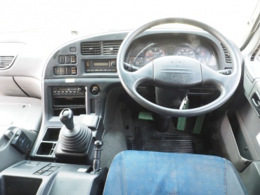 いすゞ ギガ ウイング車 大型 PKG-CYJ77W8 年式 H19 [写真39]