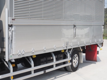 いすゞ フォワード ウイング車 中型 TKG-FRR90S2 年式 H25 [写真21]