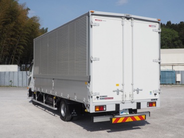 三菱ふそう ファイター ウイング車 中型 TKG-FK64F 年式 H28 [写真07]