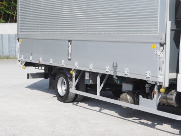 三菱ふそう ファイター ウイング車 中型 TKG-FK64F 年式 H28 [写真10]