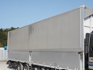 いすゞ ギガ ウイング車 大型 PJ-CYJ51W5 年式 H17 [写真09]